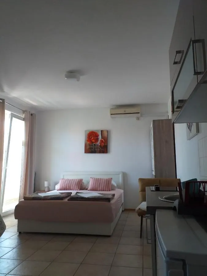 Apartments Golic Biograd Na Moru 0*,  Croazia