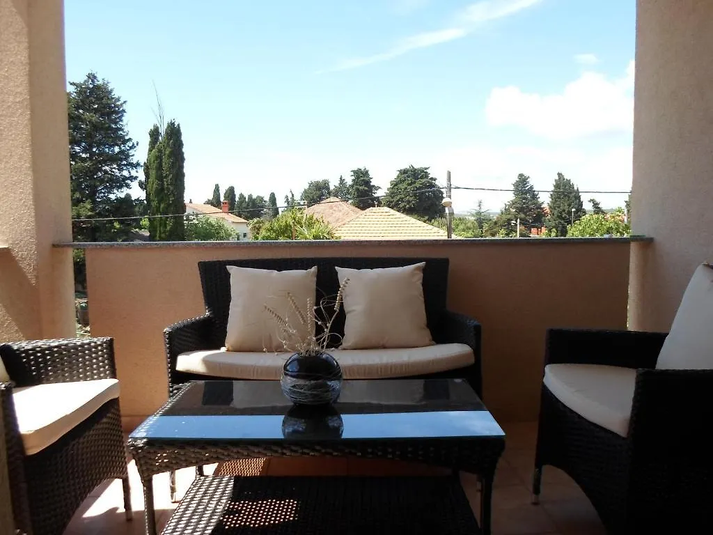 Apartments Golic Biograd Na Moru 0*,